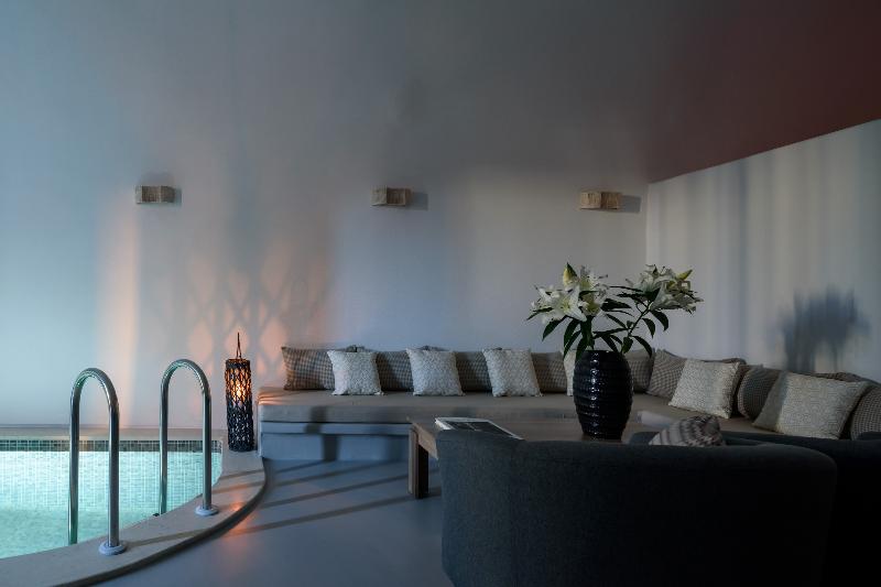 White Dream Suites - Oda