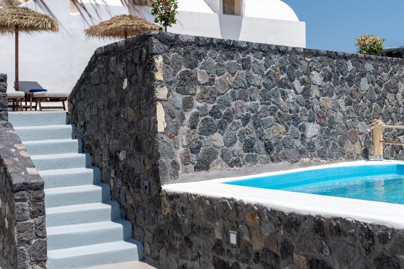 White Dream Suites - Havuz