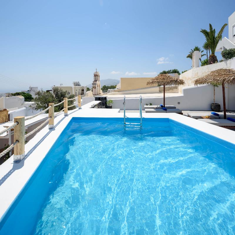 White Dream Suites - Havuz
