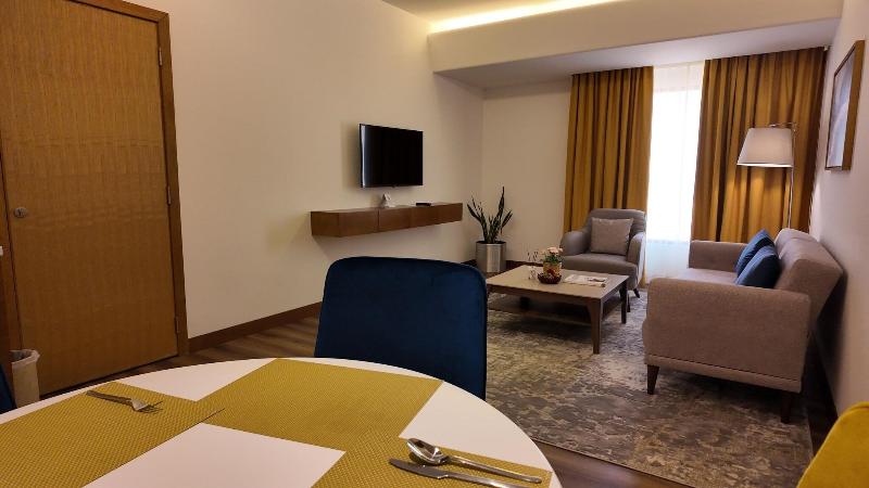 Golden Tulip Muscat - Oda