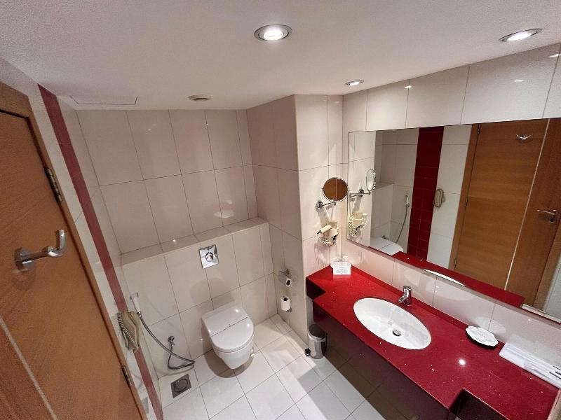 Golden Tulip Muscat - Oda