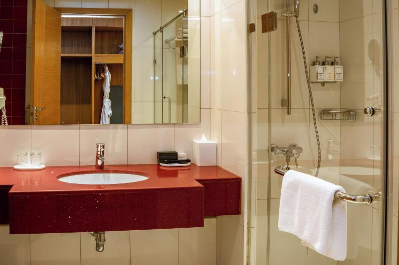 Golden Tulip Muscat - Oda