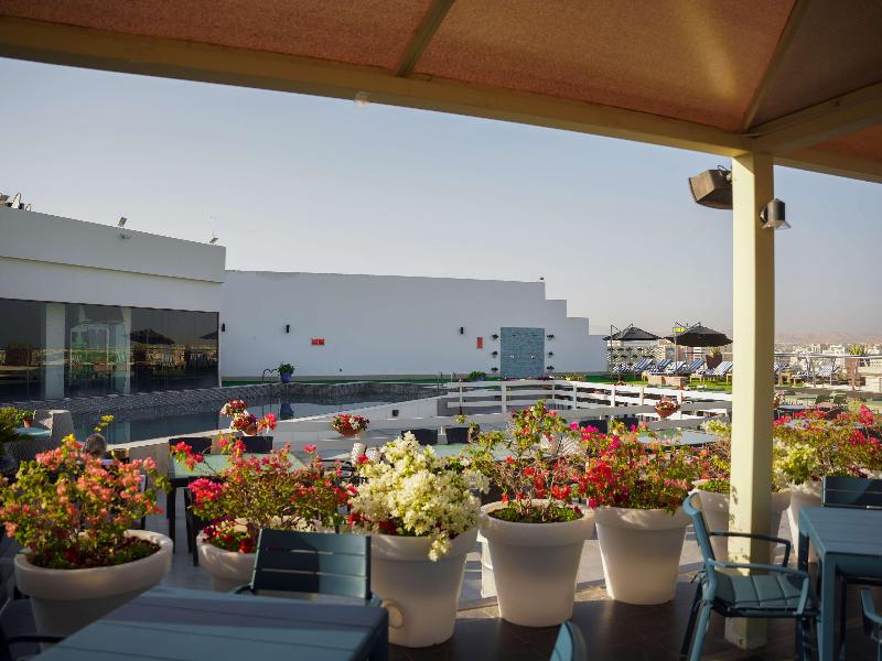 Golden Tulip Muscat - Havuz