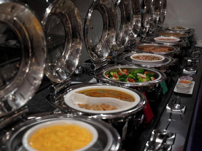 Golden Tulip Muscat - Restoran