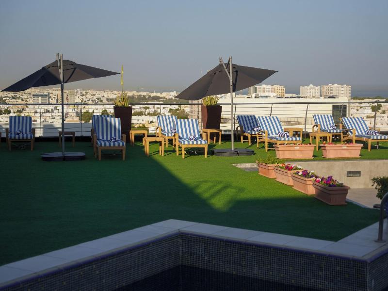 Golden Tulip Muscat - Teras
