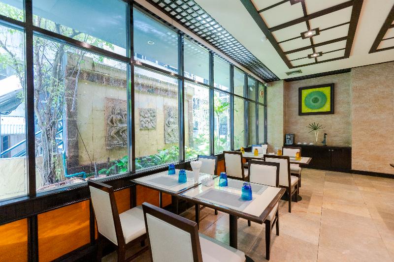 Pinnacle Lumpinee Park - Restoran