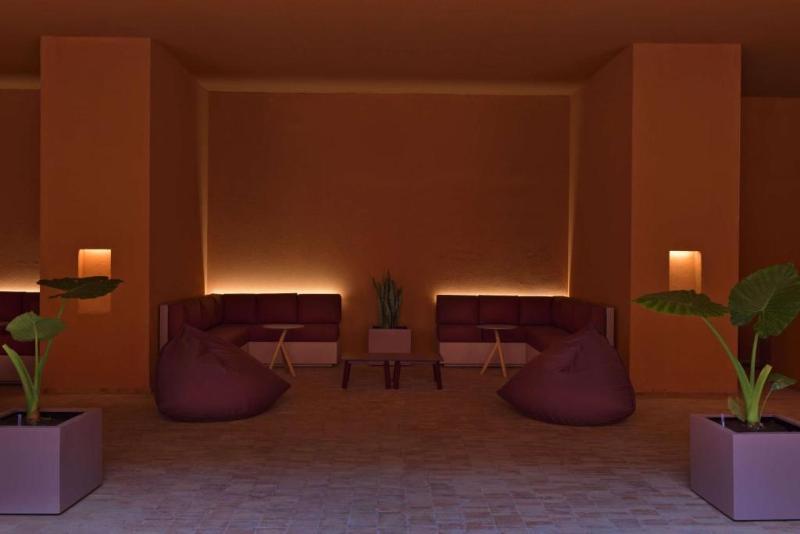 Doubletree By Hilton Ben Guerir Hotel & Residences - Lobi