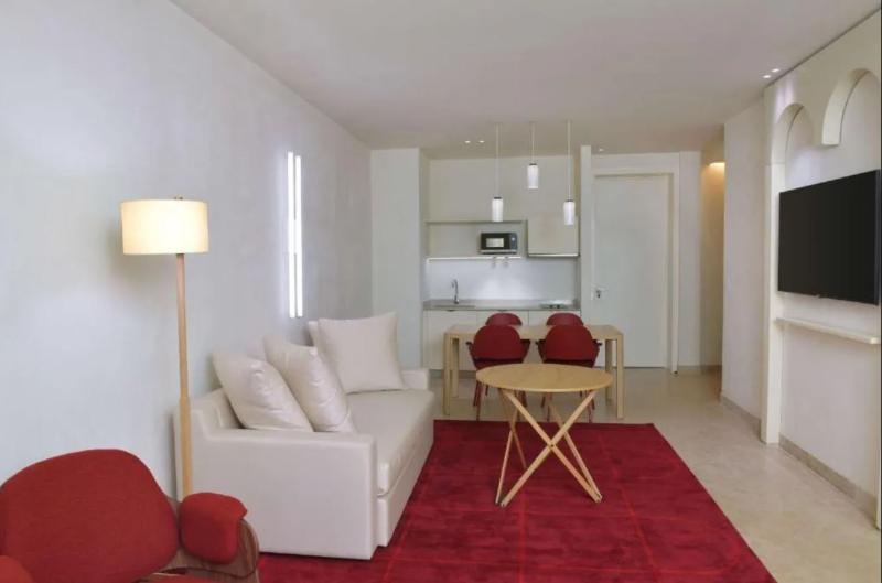 Doubletree By Hilton Ben Guerir Hotel & Residences - Oda