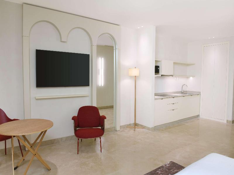 Doubletree By Hilton Ben Guerir Hotel & Residences - Oda