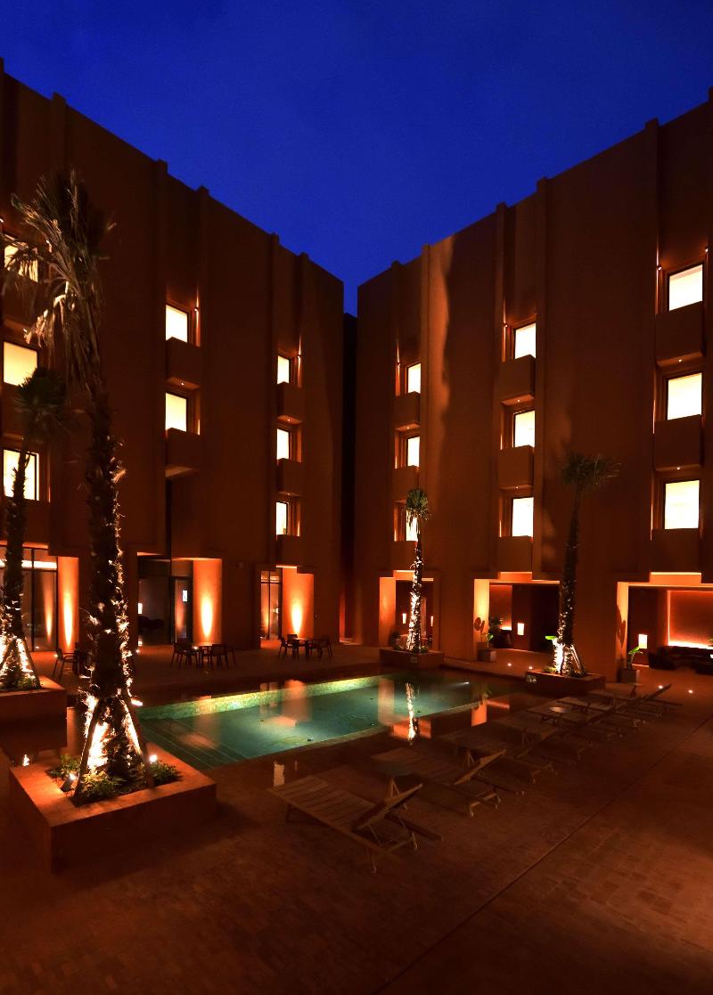 Doubletree By Hilton Ben Guerir Hotel & Residences - Havuz