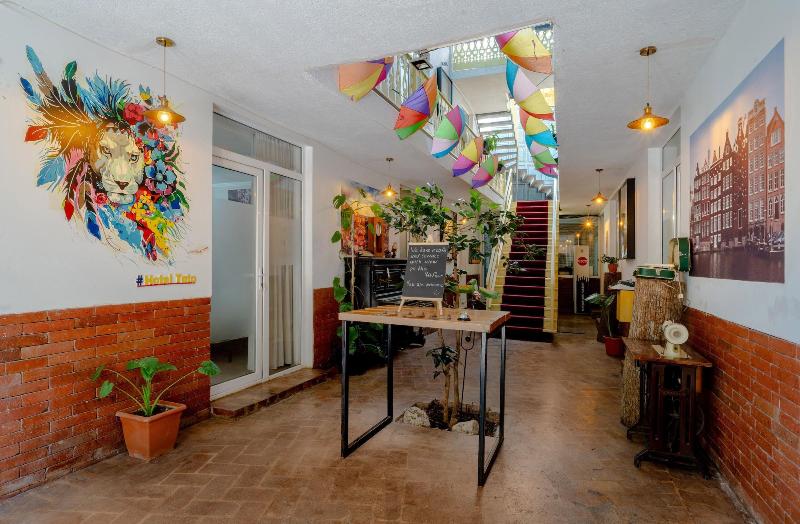 Hotel Tato - Lobi