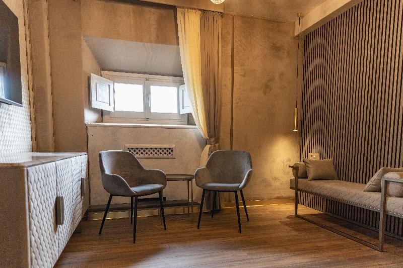 LE REVE DE NAIM Firenze - Oda