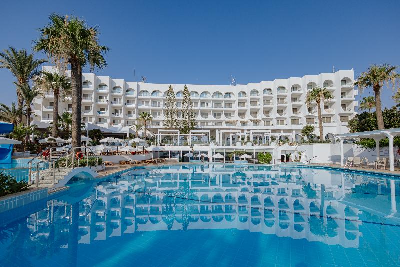 Golden Coast Beach Hotel - Havuz