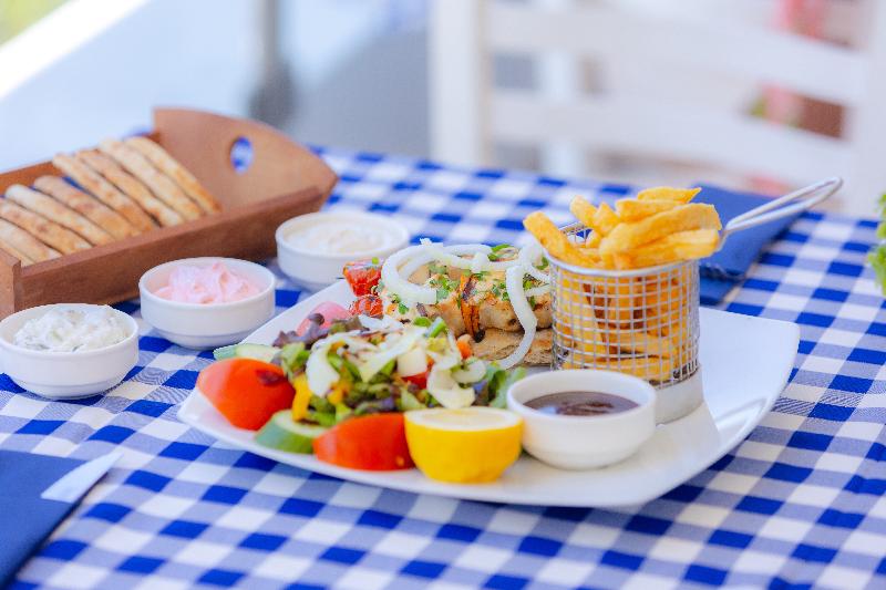 Golden Coast Beach Hotel - Restoran