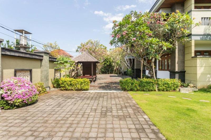 Jenna Residence - Lobi