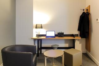 Reseda Hotel