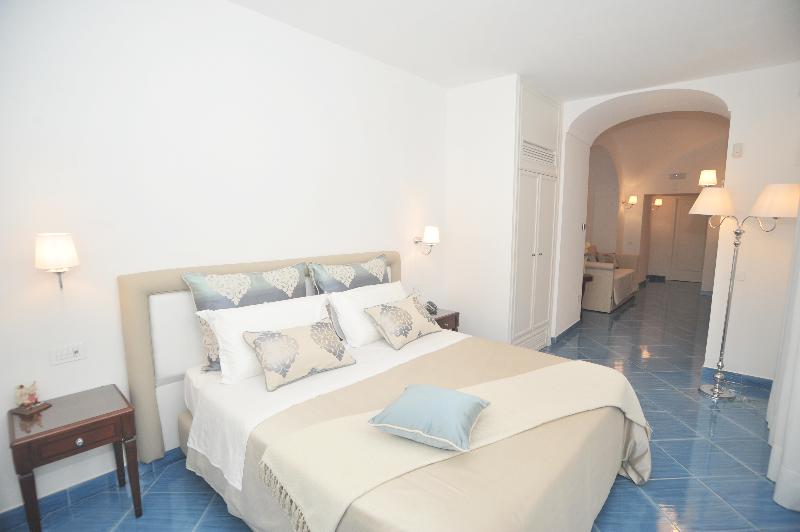Core Amalfitano City Suites - Oda