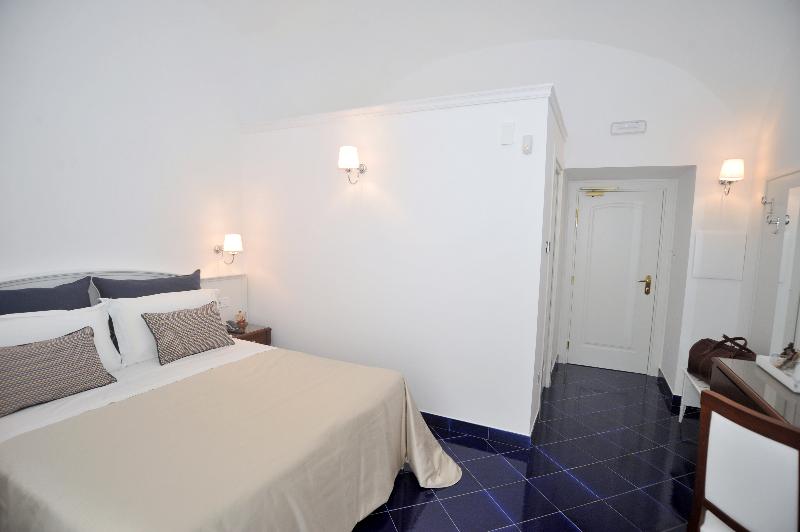 Core Amalfitano City Suites - Oda