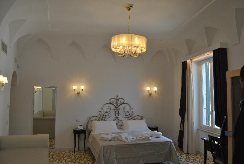 Core Amalfitano City Suites - Oda