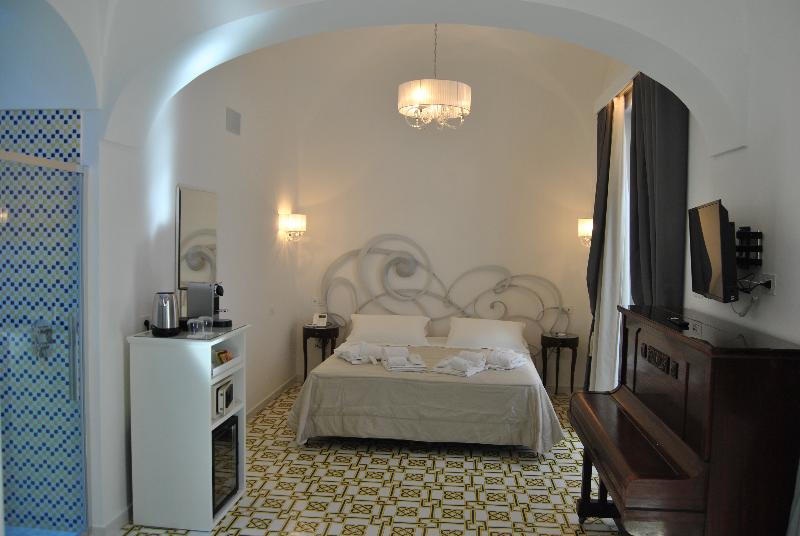 Core Amalfitano City Suites - Oda