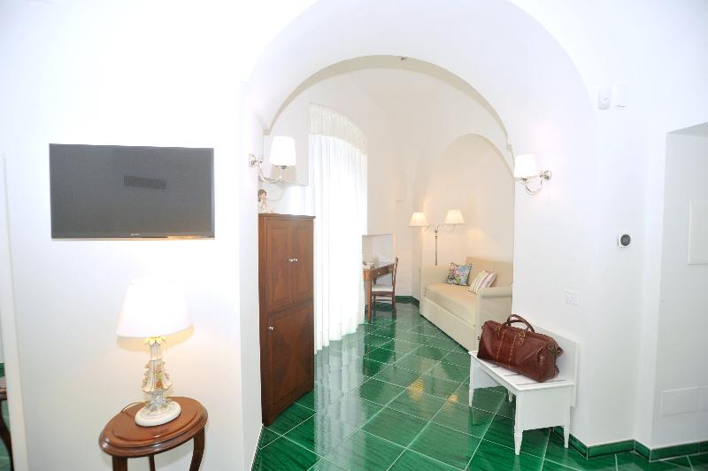 Core Amalfitano City Suites - Oda