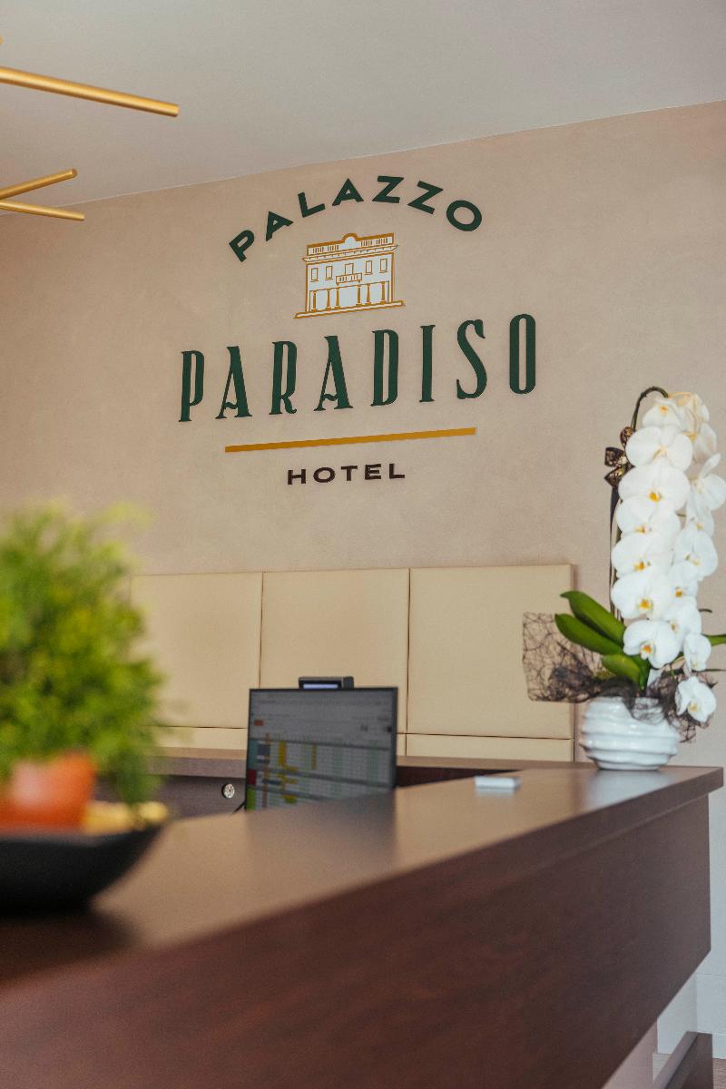 Palazzo Paradiso - Lobi