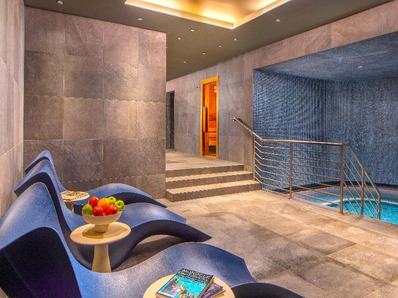 Kimpton Bem Budapest - Havuz