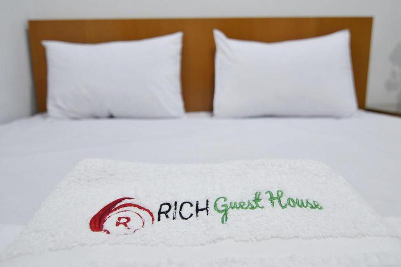 Rich Guesthouse By Zuzu - Oda