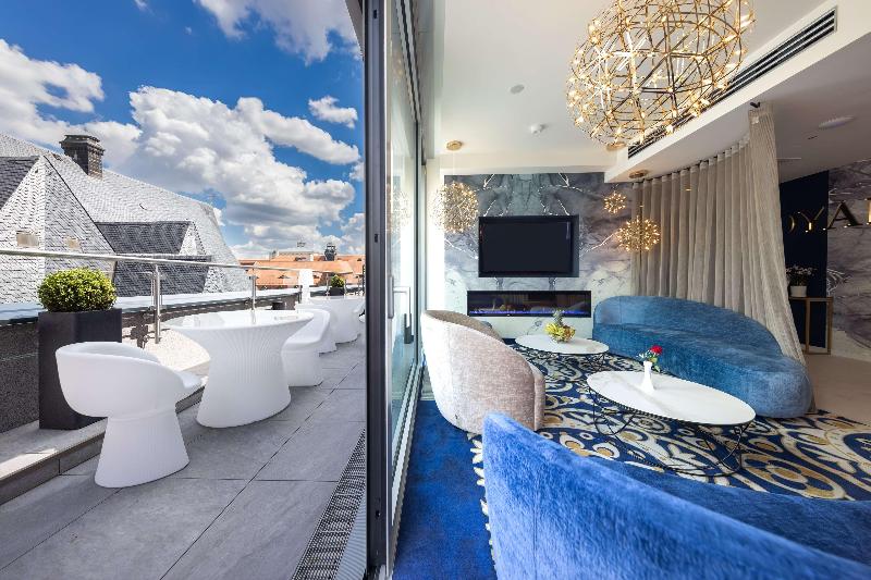 Best Western Premier Royal Blue - Lobi