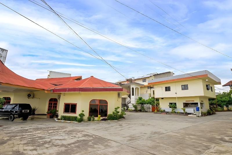 Malibou Hotel Medan By Zuzu - Genel