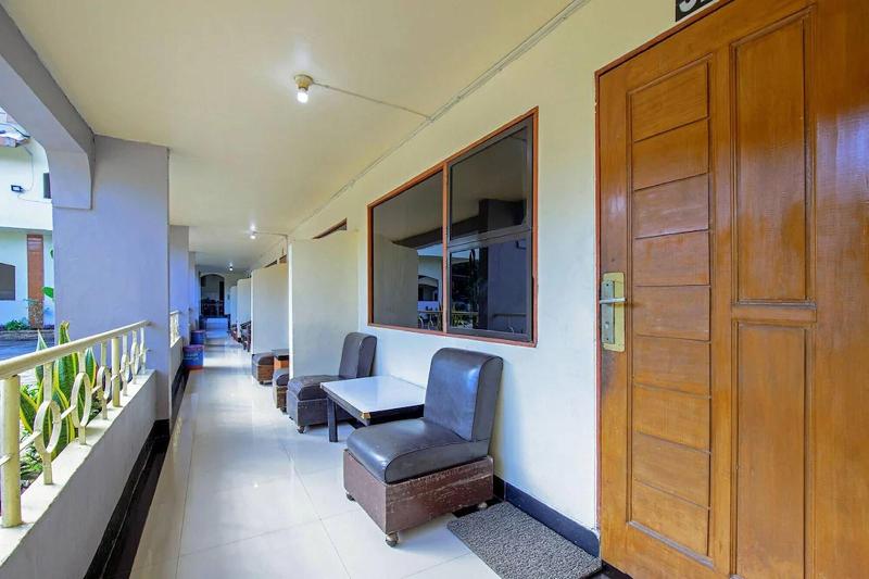 Malibou Hotel Medan By Zuzu - Oda
