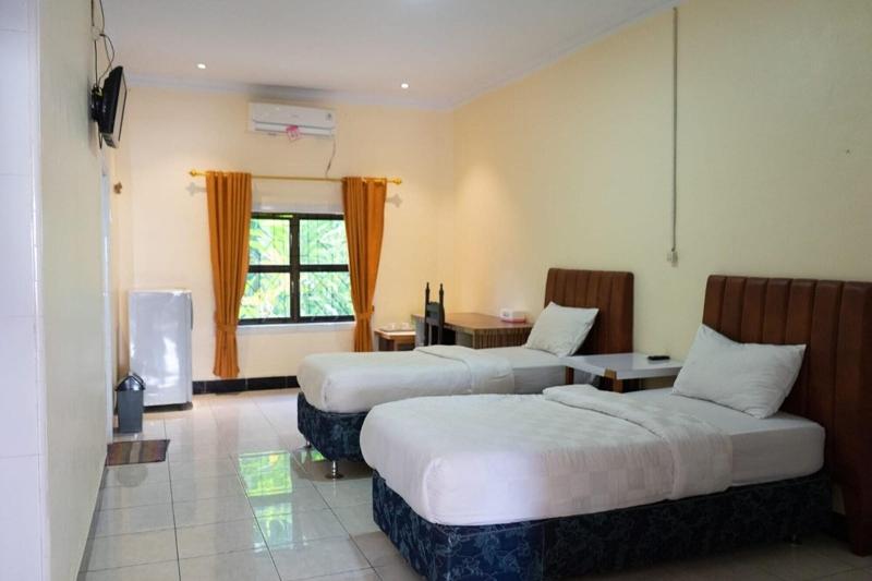 Malibou Hotel Medan By Zuzu - Oda