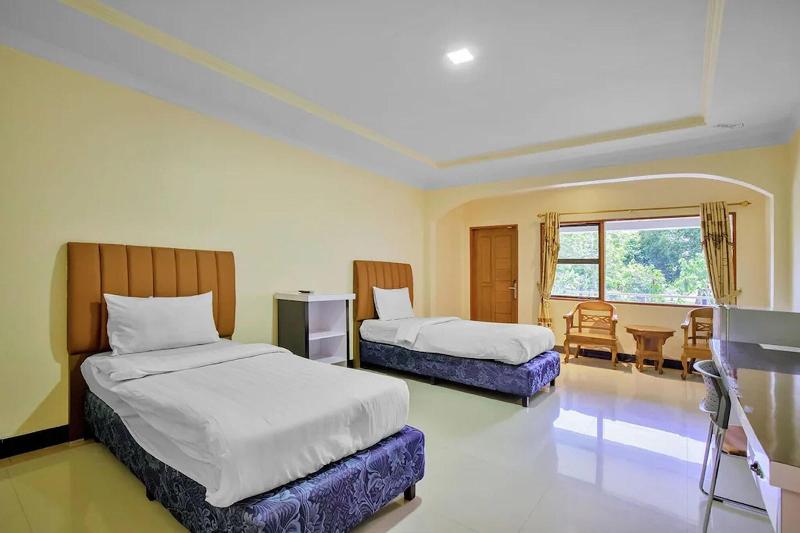 Malibou Hotel Medan By Zuzu - Oda