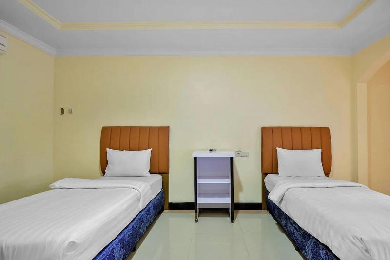 Malibou Hotel Medan By Zuzu - Oda