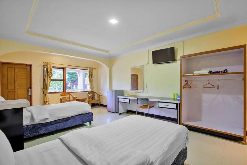 Malibou Hotel Medan By Zuzu - Oda