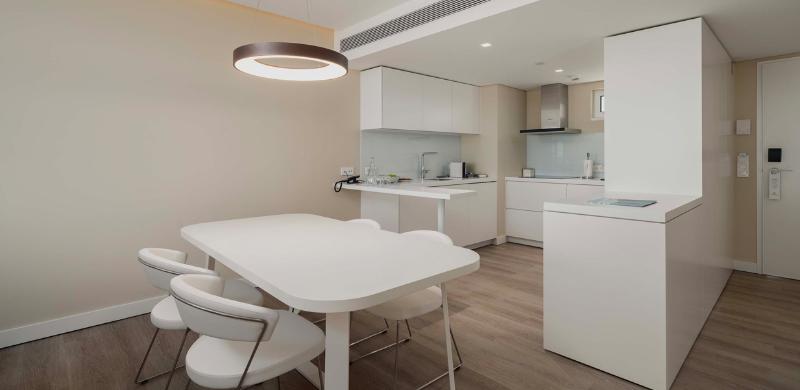 Dom Pedro Residences - Oda