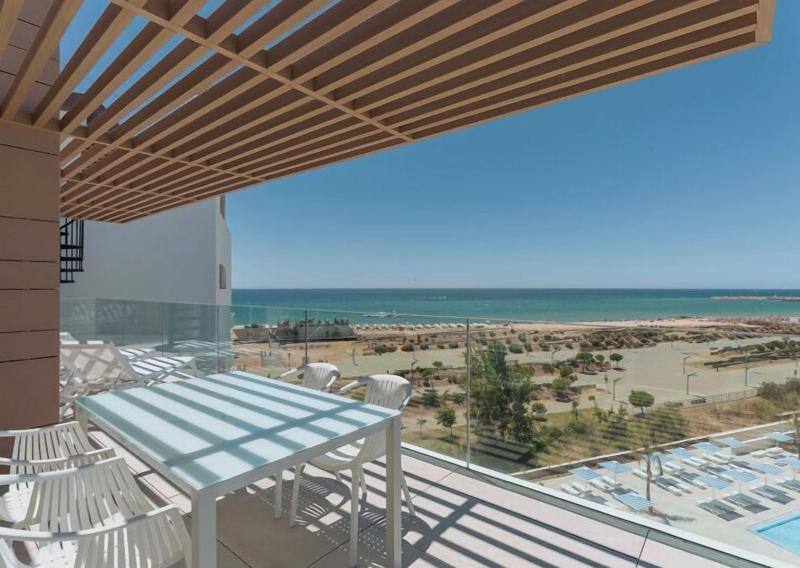 Dom Pedro Residences - Oda