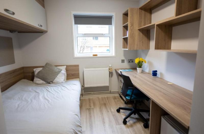 Plas Gwyn Halls, Cardiff Met - Genel