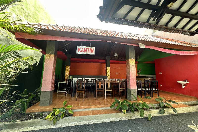 Hotel Warta Sari By Zuzu - Restoran