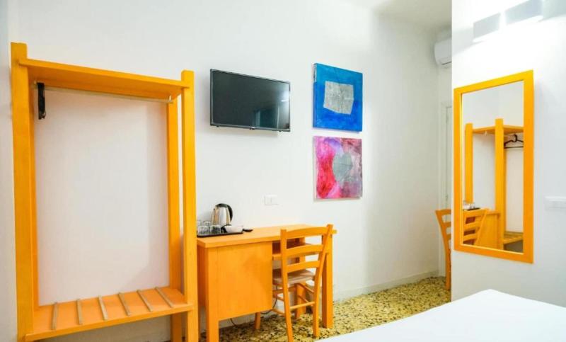 Lia Art Hotel - Oda