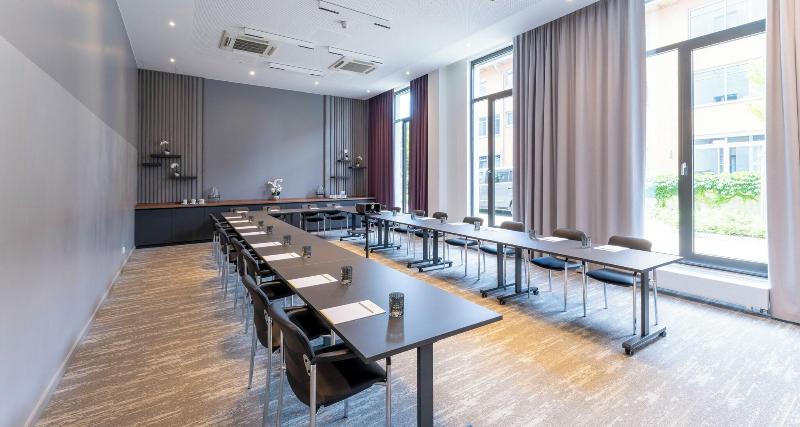 Plaza Premium Muenchen - Restoran