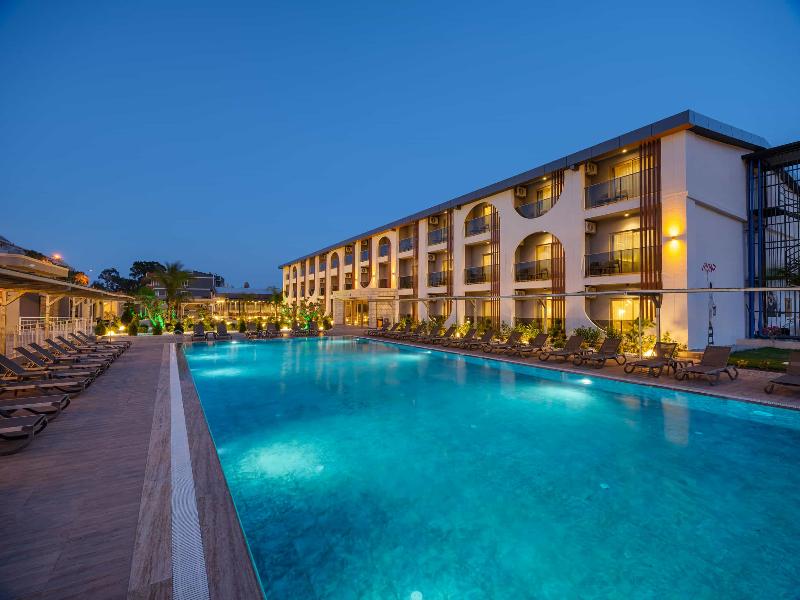 Monk Resort Hotel - Genel