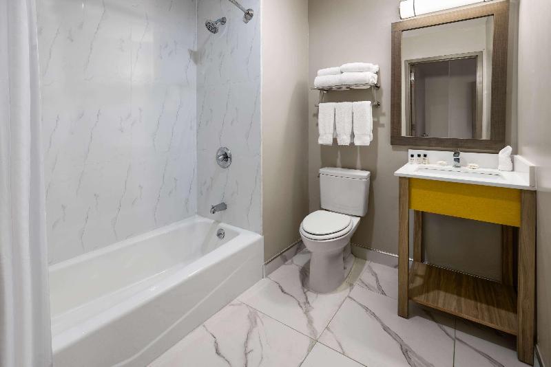 Days Inn By Wyndham Staten Island - Oda