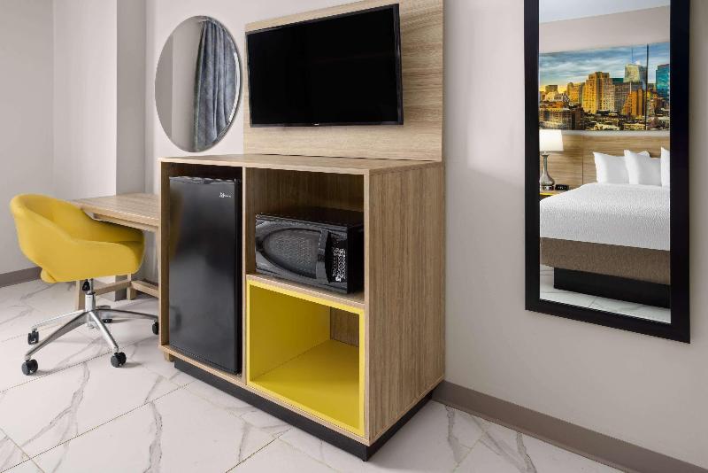 Days Inn By Wyndham Staten Island - Oda