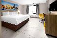 Days Inn By Wyndham Staten Island oda fotoğrafı