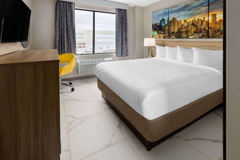 Days Inn By Wyndham Staten Island - Oda