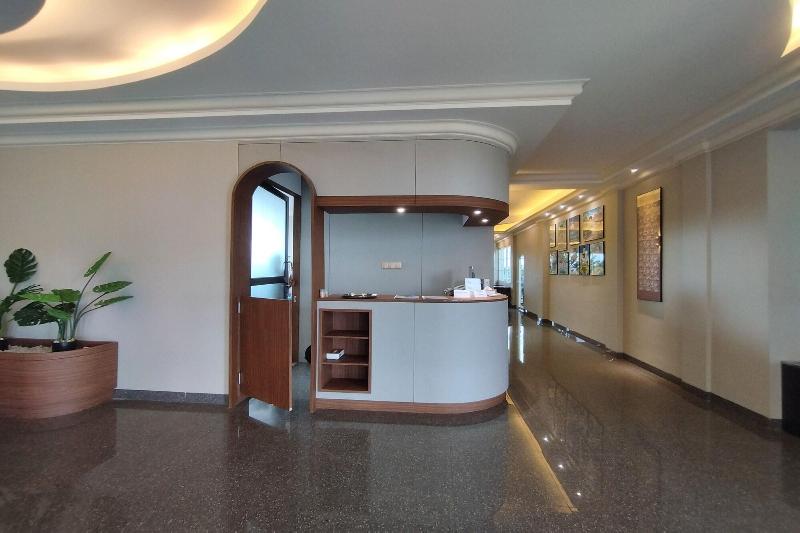 Maulidia Hotel Syariah & Convention Center By Zuzu - Lobi