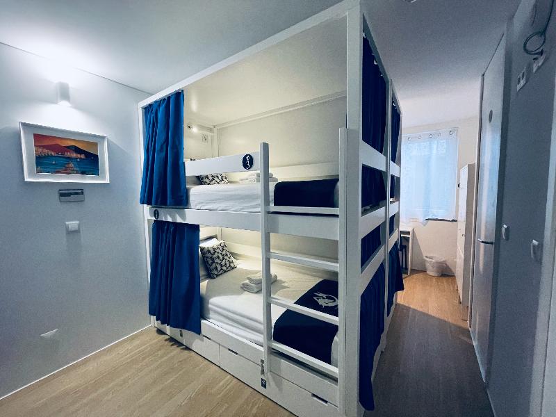 Patenope Hostel And Suites - Oda