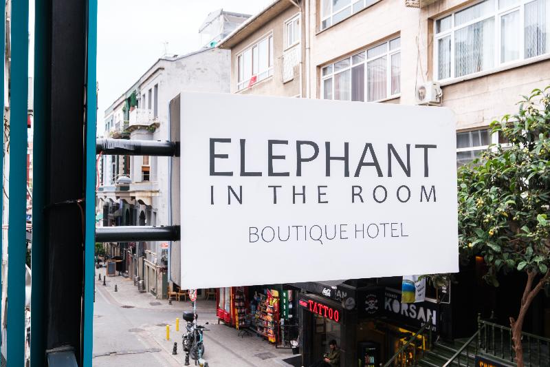 Elephant In The Room Hotel - Genel