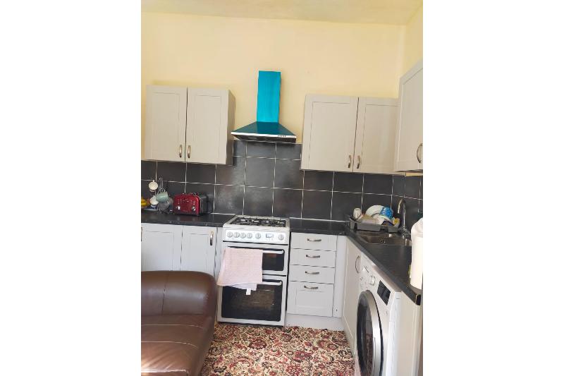 Paradise Apartment- Female Only - Lobi